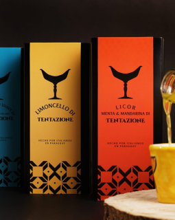 Tentazione: Licor italiano en Paraguay